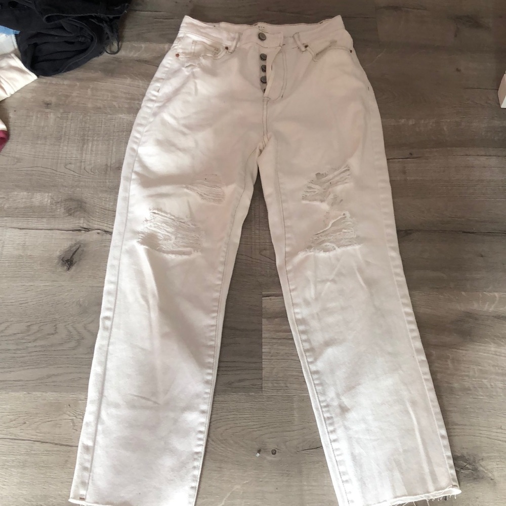 WHITE PACSUN MOM JEANS NEVER WORN